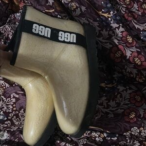 UGG Cream Rain Boots